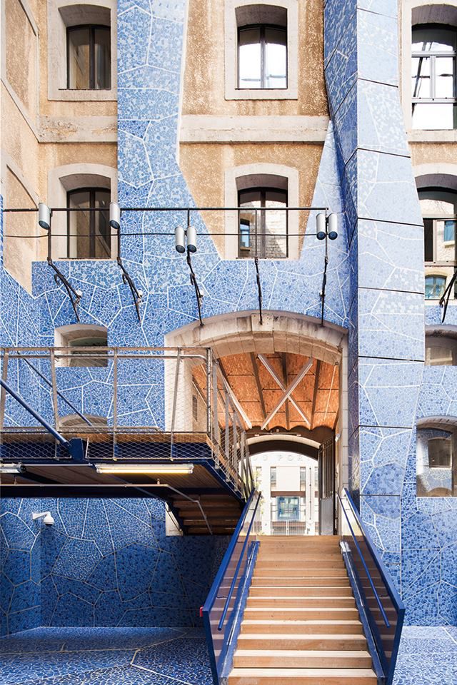 gạch ốp tường chống thấm