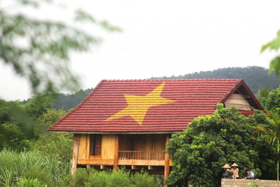 đơn vị thi công chống thấm cho nhà bán mái